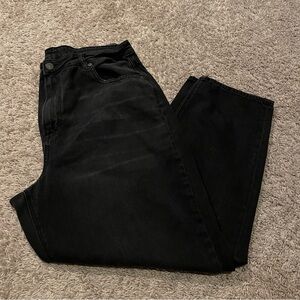 American eagle mom straight jeans black size 18 inseam 26”